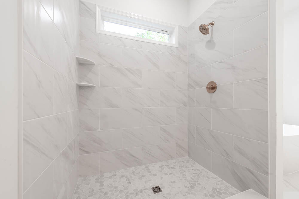 1421 Hunter Street Augusta, GA 30901 - Photo 11 of 19 Tiled Shower!