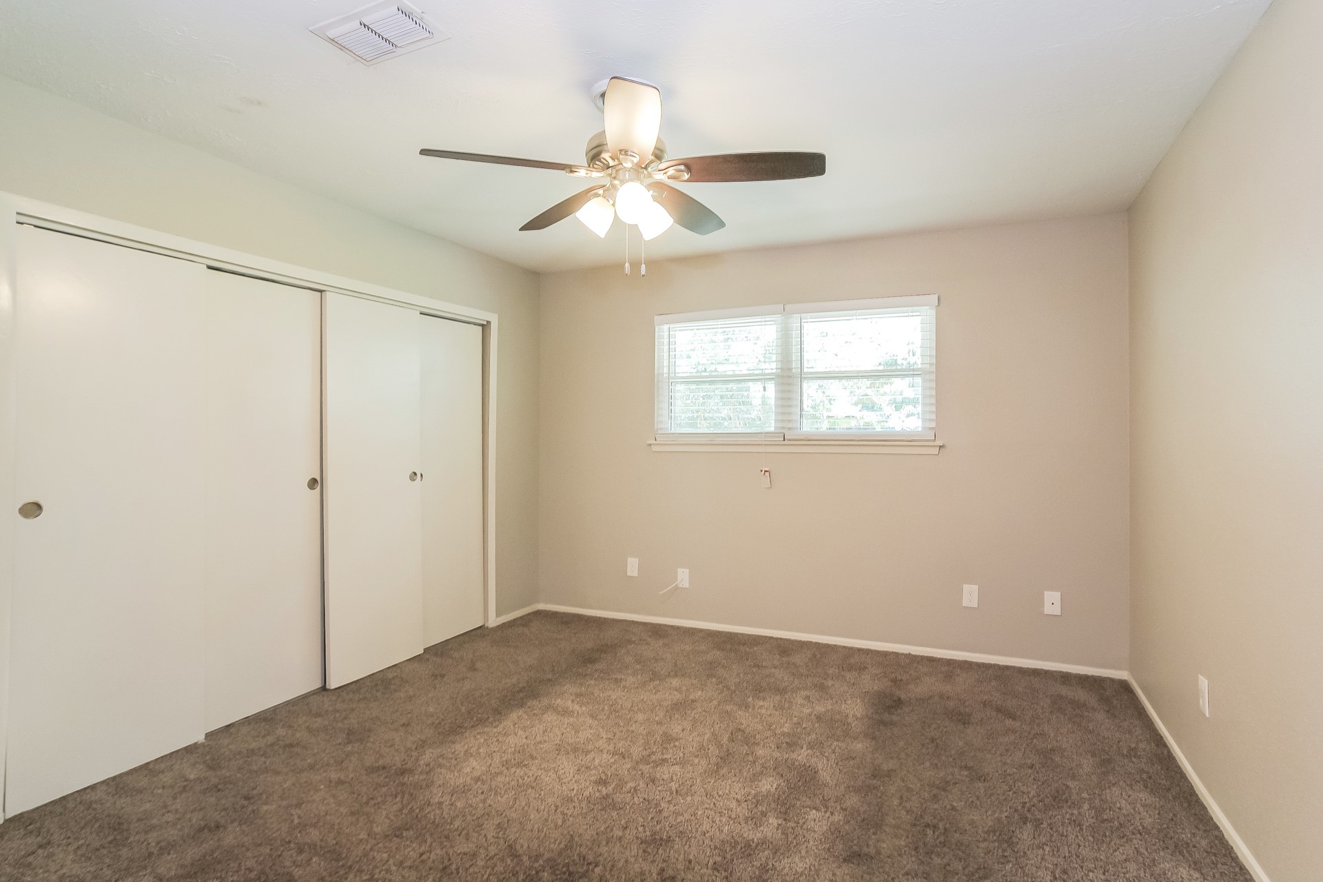 19718 Rackingham Place Humble, TX 77338 - Photo 9 of 15
