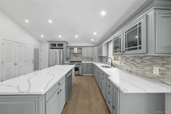 $5,950 | 257 Southlawn Avenue, Central Islip, NY 11722