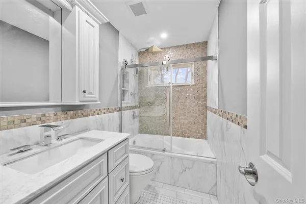 $5,950 | 257 Southlawn Avenue, Central Islip, NY 11722