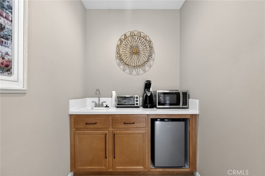 81074 Barrel Cactus Road La Quinta, CA 92253 - Photo 40 of 71 KITCHENETTE IN CASITA