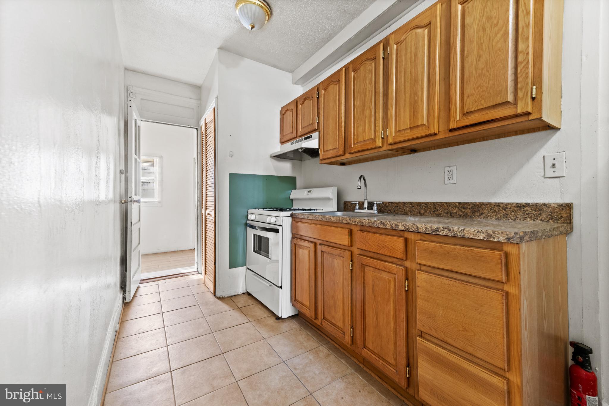 1213 Penn Street Northeast Washington, DC 20002 - Photo 7 of 31