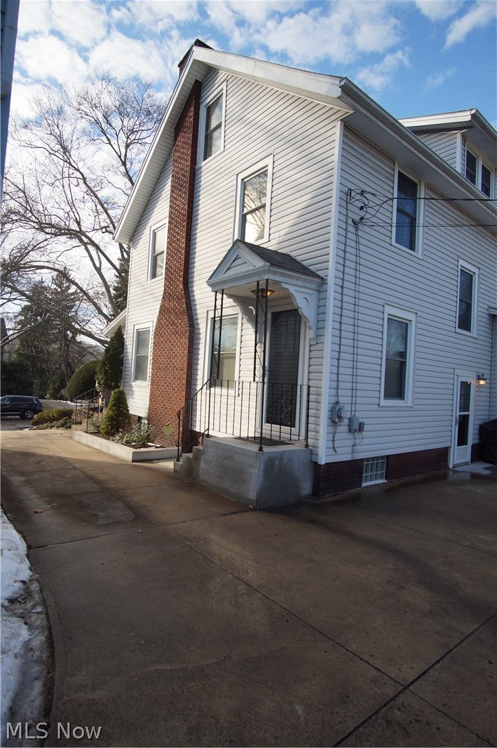 1020 Ridge Road Northwest Canton, OH 44703 - Photo 5 of 35 Gallery Image 5