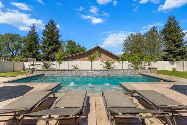 $739,000 | 22640 North Marina Way, Cottonwood, CA 96022