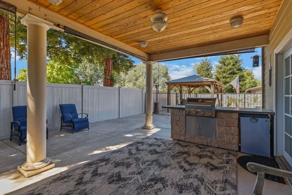 $739,000 | 22640 North Marina Way, Cottonwood, CA 96022