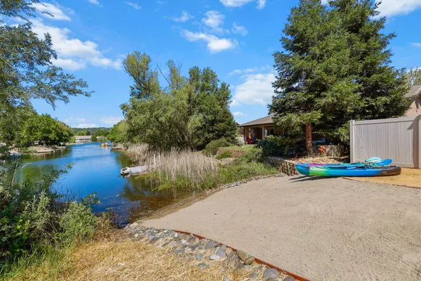 $739,000 | 22640 North Marina Way, Cottonwood, CA 96022