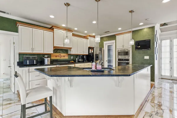 $739,000 | 22640 North Marina Way, Cottonwood, CA 96022