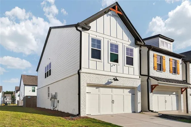 a view of a house with a tub