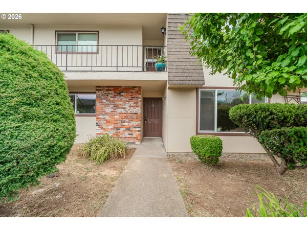 $210,000 | 18435 Northeast Glisan Street, Unit 10, Portland, OR 97230