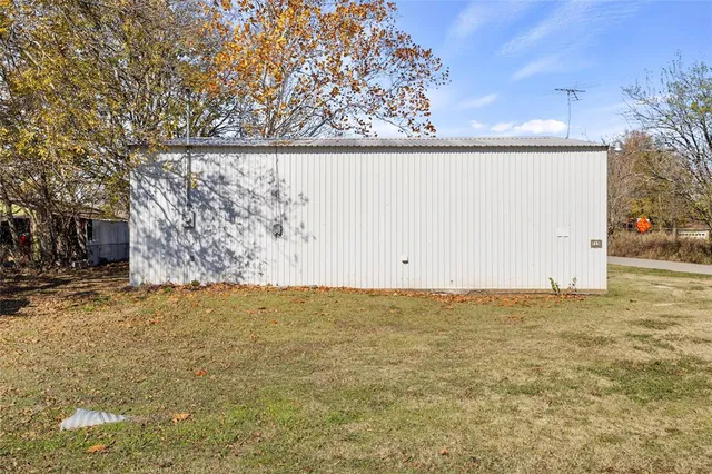 $150,000 | 715 East 10th Street, Kemp, TX 75143