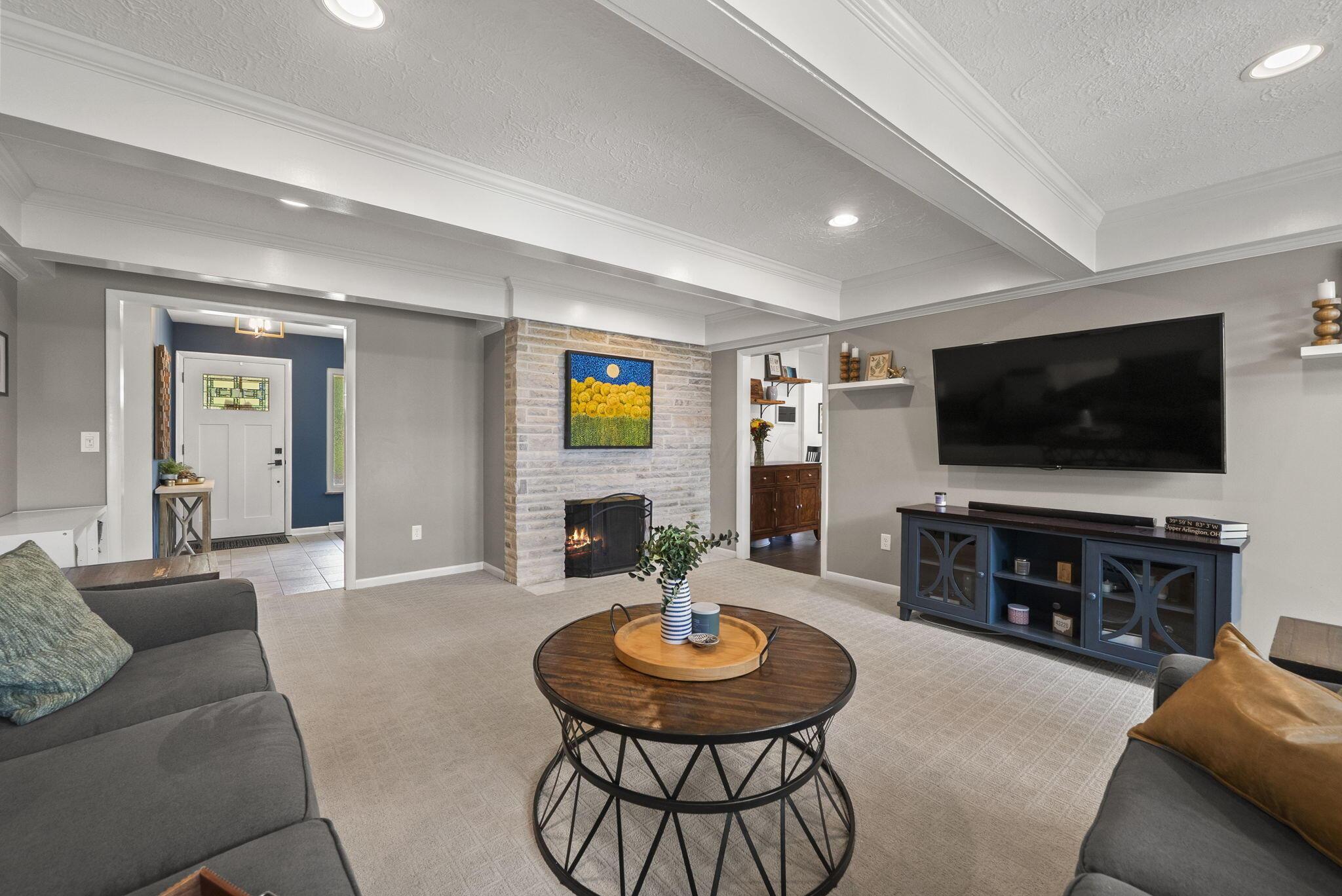 3956 Mountview Road Upper Arlington, OH 43220 - Photo 2 of 85 Family Room