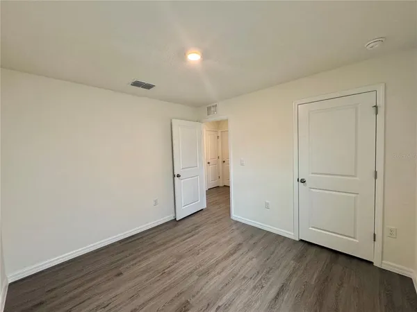 $2,295 | 36015 Sunflower Hl Drive, Zephyrhills, FL 33541