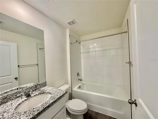 $2,295 | 36015 Sunflower Hl Drive, Zephyrhills, FL 33541