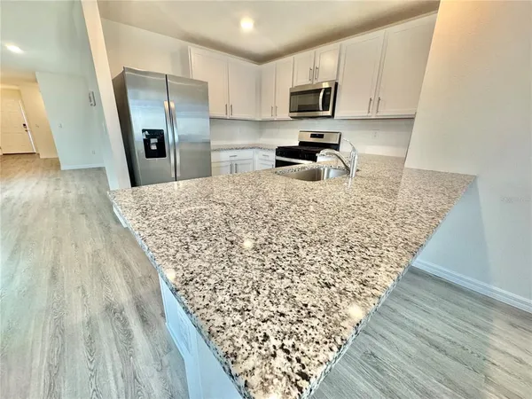 $2,295 | 36015 Sunflower Hl Drive, Zephyrhills, FL 33541