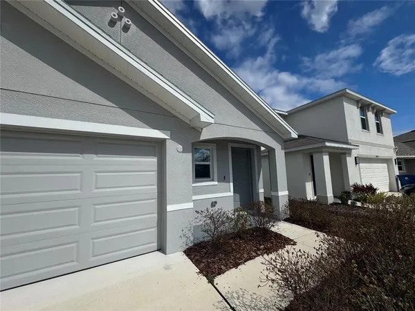 $2,295 | 36015 Sunflower Hl Drive, Zephyrhills, FL 33541