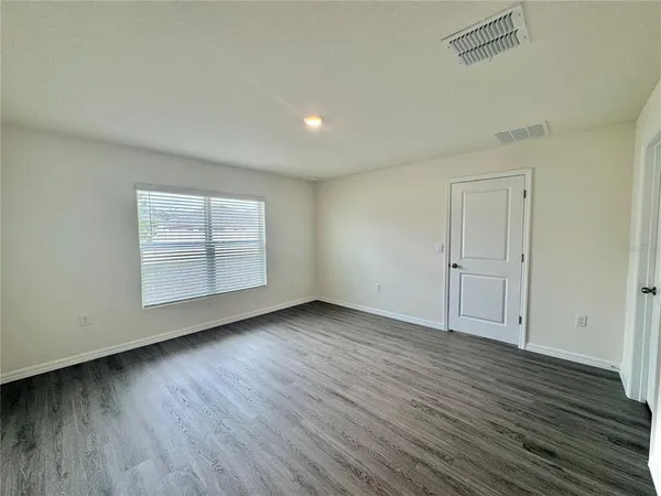 $2,295 | 36015 Sunflower Hl Drive, Zephyrhills, FL 33541