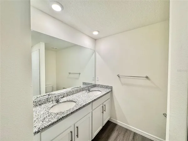 $2,295 | 36015 Sunflower Hl Drive, Zephyrhills, FL 33541
