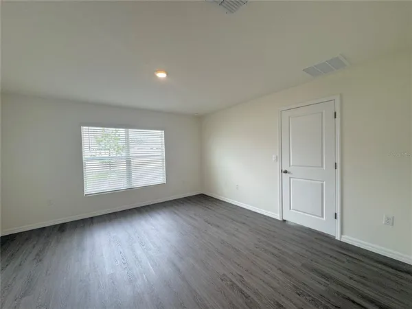 $2,295 | 36015 Sunflower Hl Drive, Zephyrhills, FL 33541
