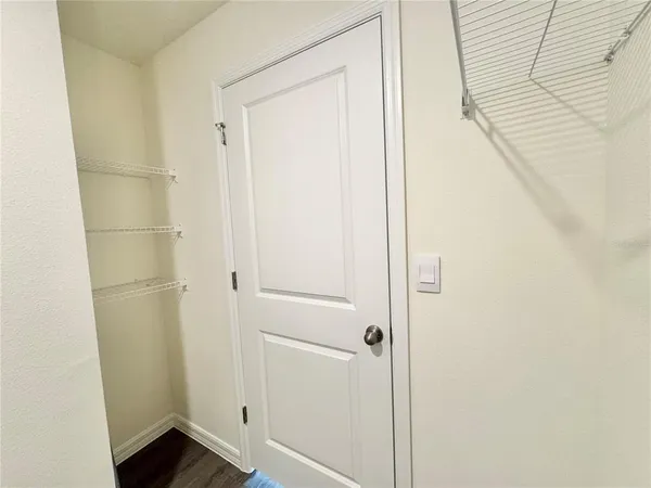 $2,295 | 36015 Sunflower Hl Drive, Zephyrhills, FL 33541