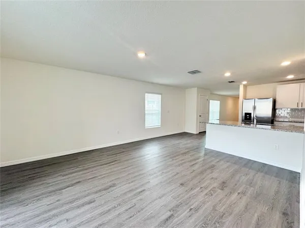 $2,295 | 36015 Sunflower Hl Drive, Zephyrhills, FL 33541