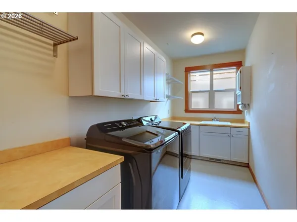 $889,000 | 2270 Skyline Drive, Seaside, OR 97138