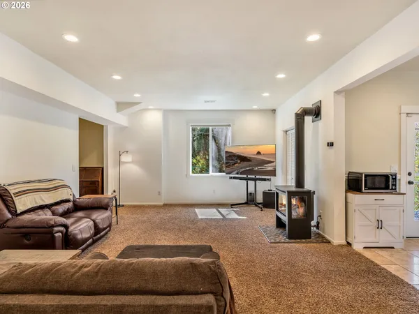 $889,000 | 2270 Skyline Drive, Seaside, OR 97138