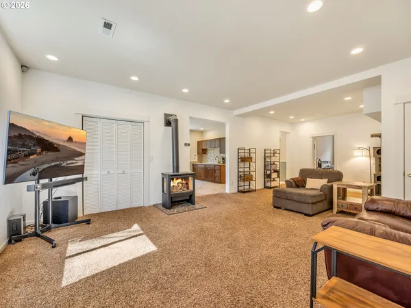 $889,000 | 2270 Skyline Drive, Seaside, OR 97138