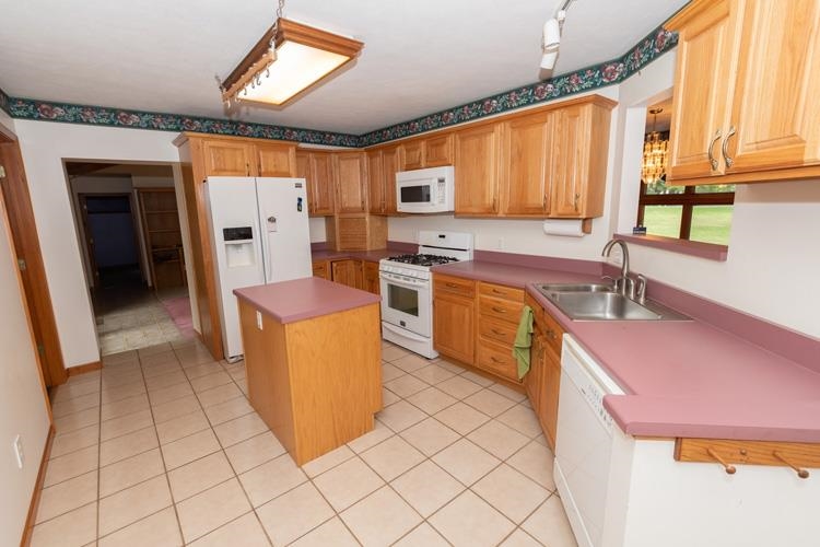 26240 Grant Road South Bend, IN 46619 - Photo 7 of 35 Gallery Image 7