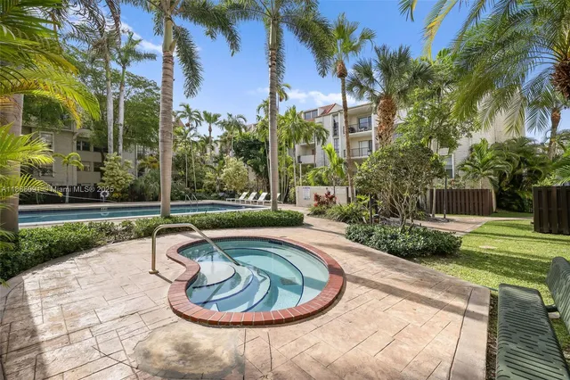 $279,000 | 6900 North Kendall Drive, Unit A405, Pinecrest, FL 33156