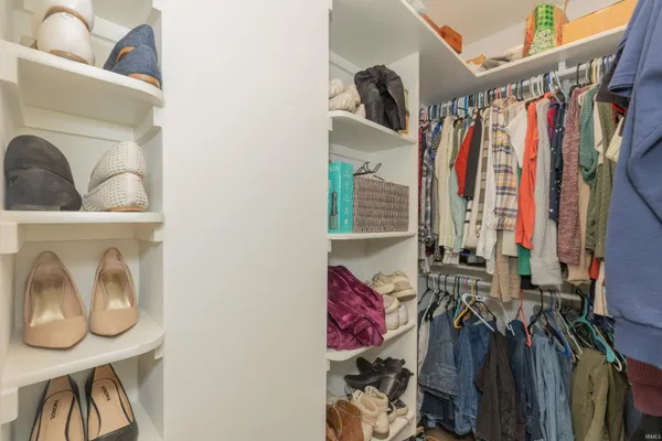 $465,000 | 7716 Huckleberry Lane, Evansville, IN 47712