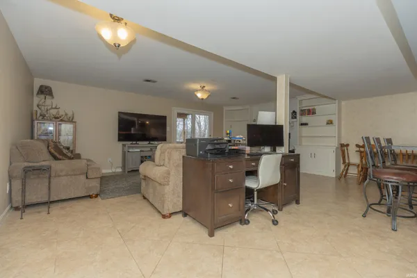 $465,000 | 7716 Huckleberry Lane, Evansville, IN 47712