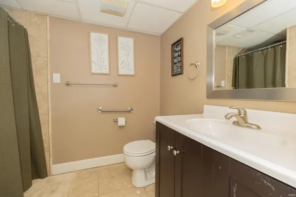 $465,000 | 7716 Huckleberry Lane, Evansville, IN 47712