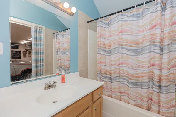 $465,000 | 7716 Huckleberry Lane, Evansville, IN 47712