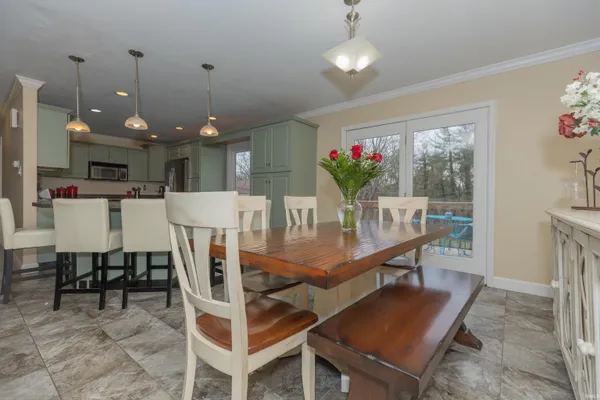 $465,000 | 7716 Huckleberry Lane, Evansville, IN 47712