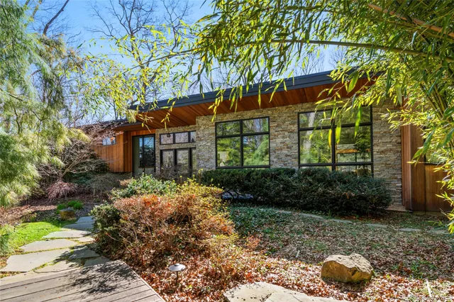 $18,000 | 14 Tall Tree Court, Cold Spring Harbor, NY 11724