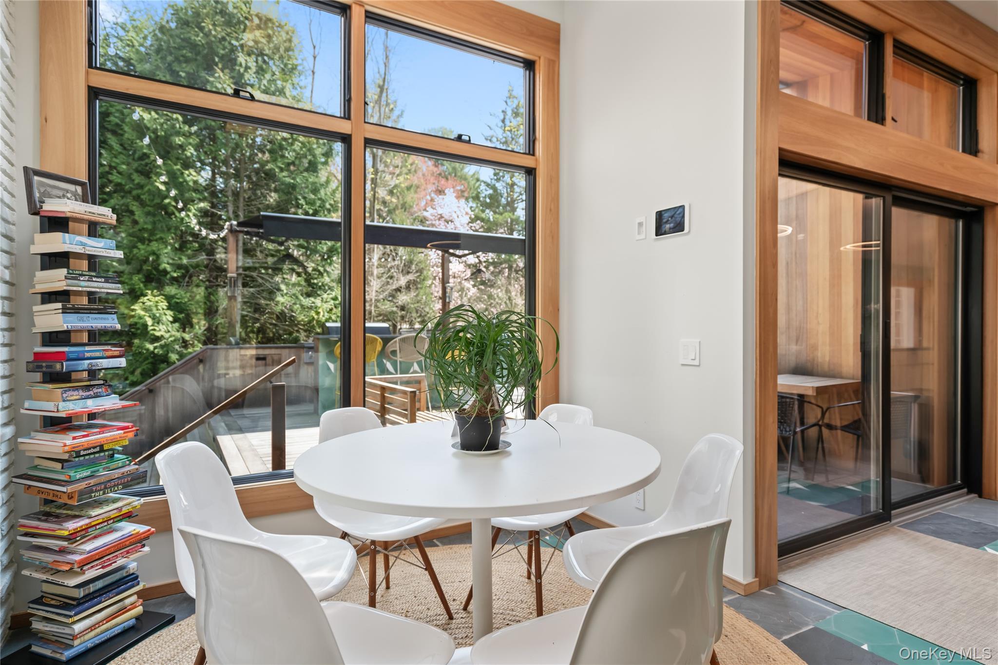 14 Tall Tree Court Cold Spring Harbor, NY 11724 - Photo 6 of 42