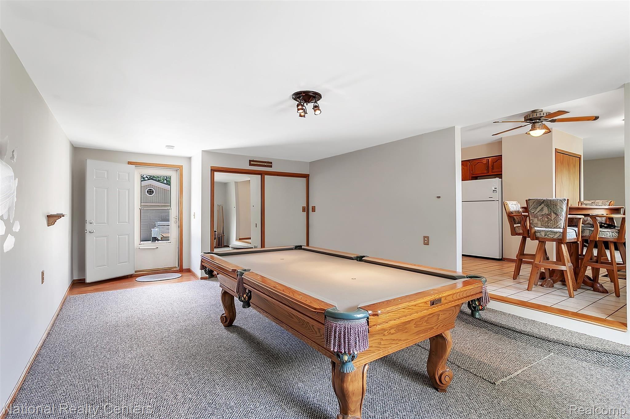 2720 Bridget Avenue Rochester, MI 48307 - Photo 20 of 36 20-2720-Bridget-Ave-WindowStill-Rea.jpg