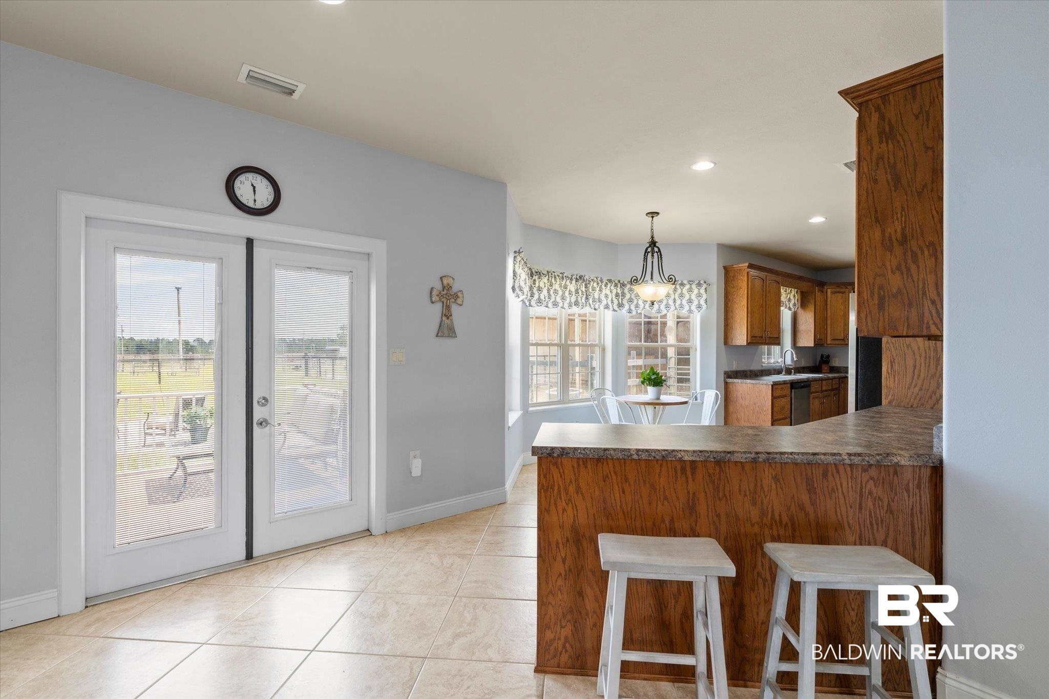 26513 County Road 32 Elberta, AL 36530 - Photo 8 of 47 Breakfast Area & Bar