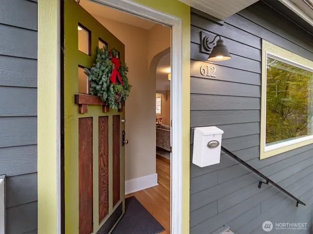 $1,399,999 | 612 Northwest 84th Street, Seattle, WA 98117
