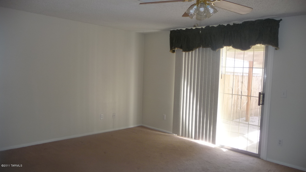 4373 West Rae Circle Tucson, AZ 85741 - Photo 12 of 15 Gallery Image 12