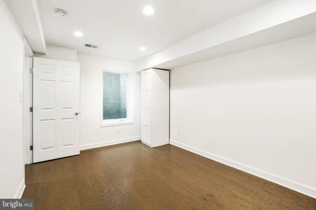 $5,499 | 3114 19th Street South, Arlington, VA 22204