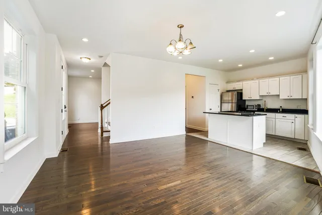 $5,499 | 3114 19th Street South, Arlington, VA 22204