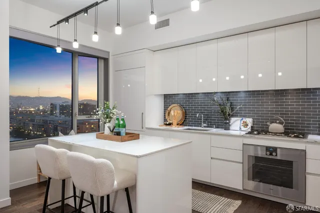 $1,748,000 | 1000 3rd Street, Unit 1505, San Francisco, CA 94158