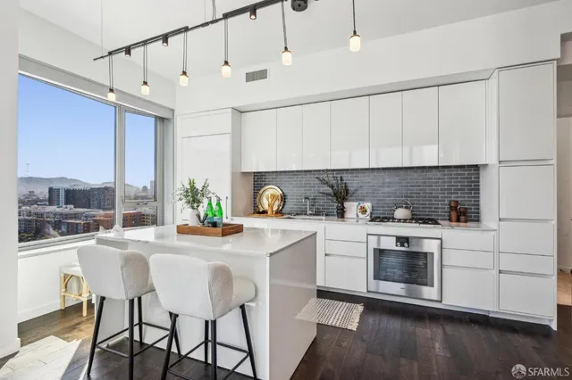 $1,748,000 | 1000 3rd Street, Unit 1505, San Francisco, CA 94158
