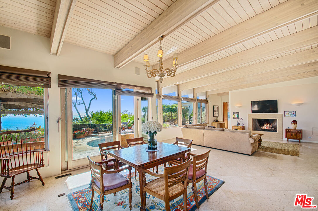 20394 Seaboard Road Malibu, CA 90265 - Photo 12 of 31