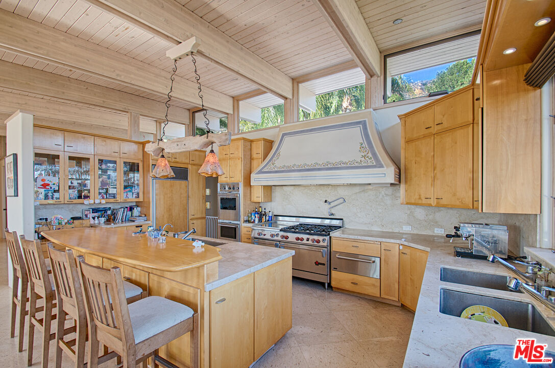 20394 Seaboard Road Malibu, CA 90265 - Photo 14 of 31