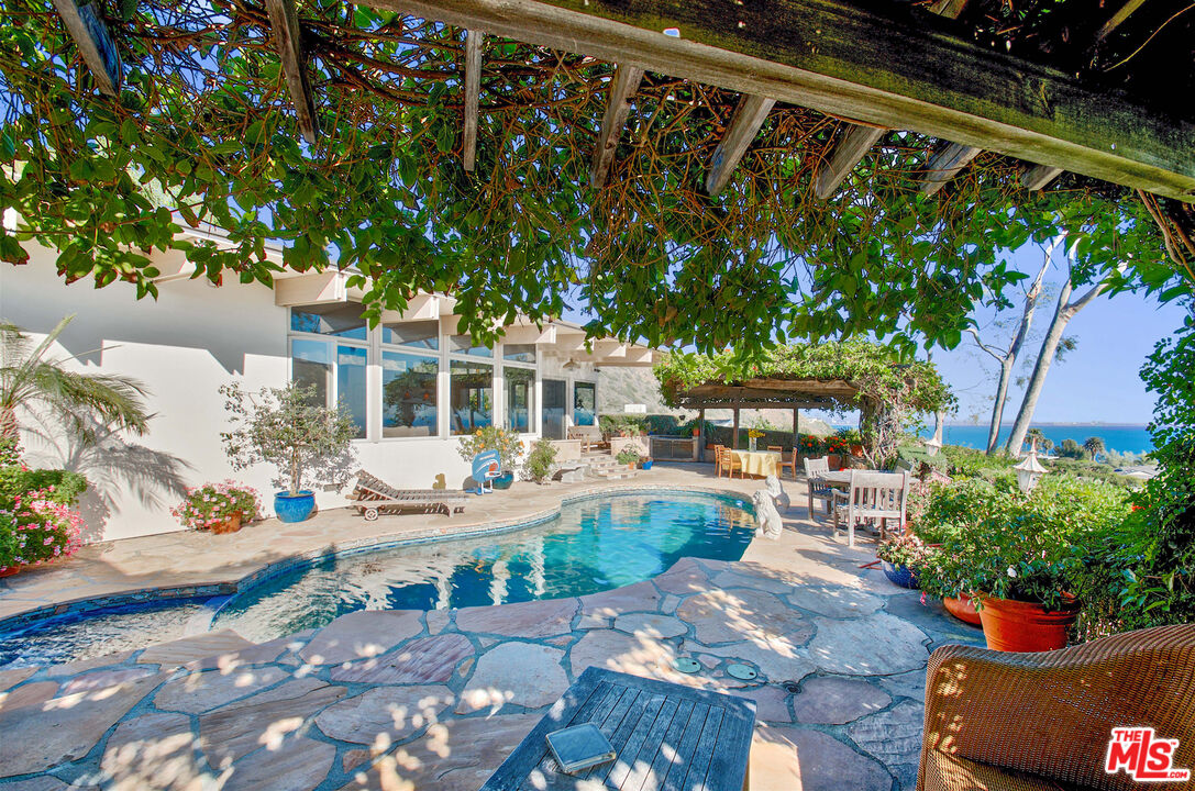 20394 Seaboard Road Malibu, CA 90265 - Photo 25 of 31