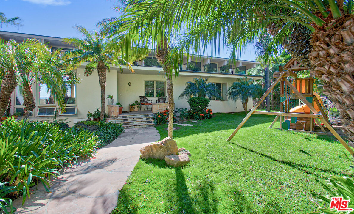 20394 Seaboard Road Malibu, CA 90265 - Photo 4 of 31