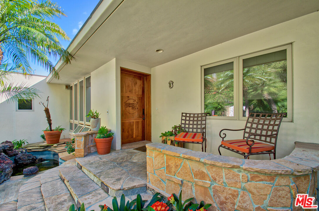 20394 Seaboard Road Malibu, CA 90265 - Photo 5 of 31