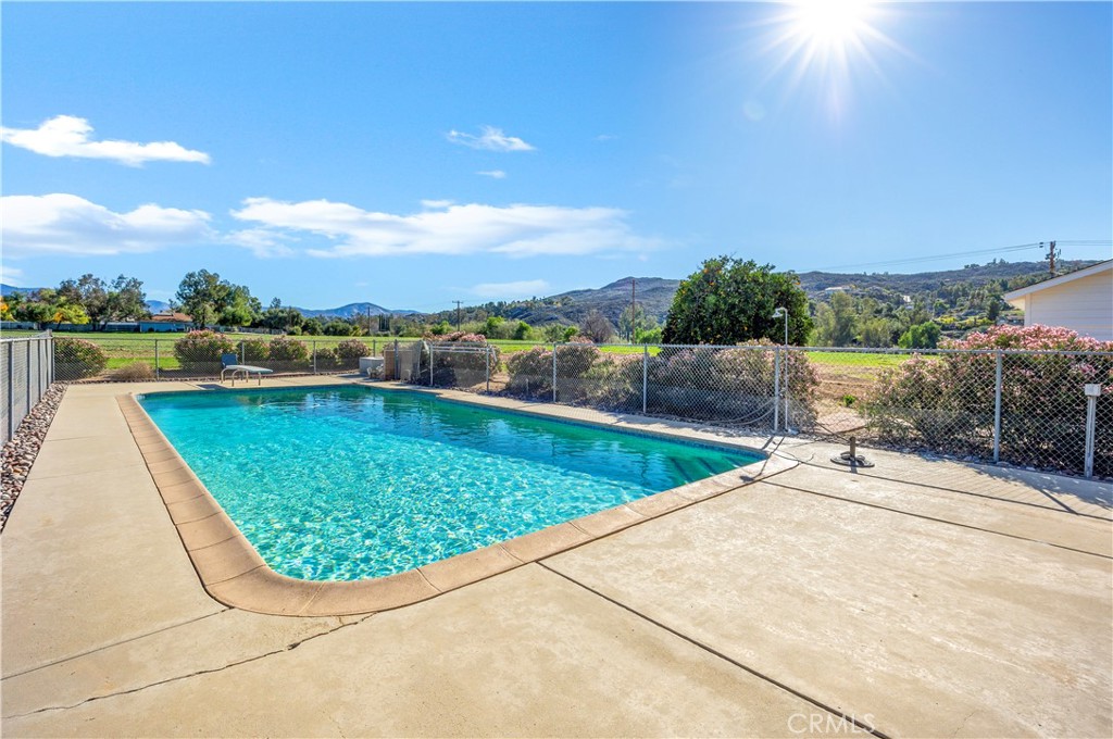 27454 Hemet Street Hemet, CA 92544 - Photo 39 of 51